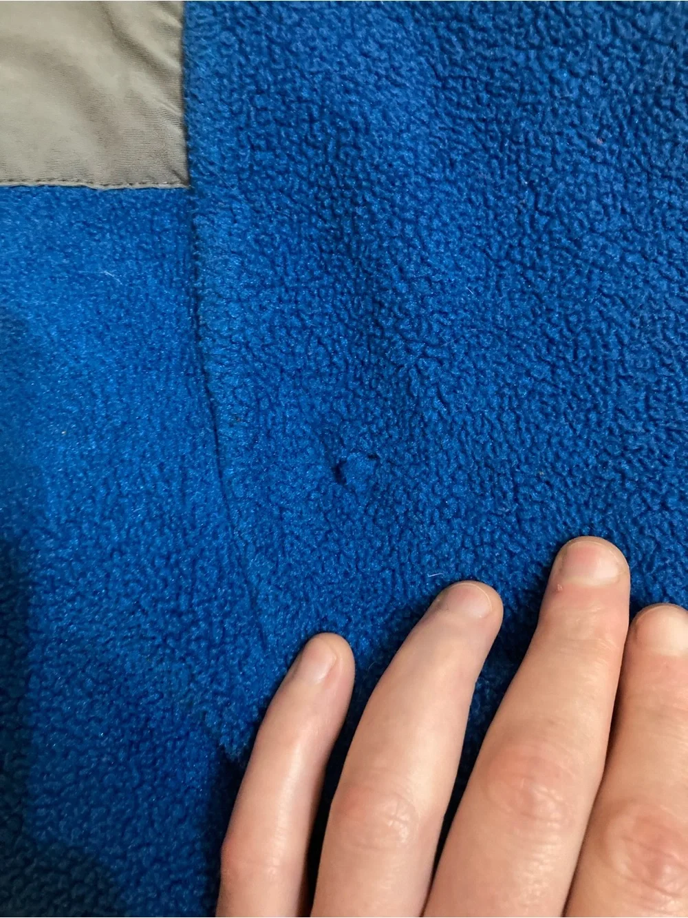 Large Boys North face Denali Blue And Grey Jacket Tiny Tear As Seen In Picture